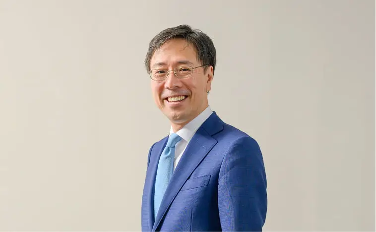 社外取締役綾部 薫平の写真